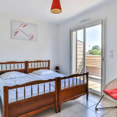 Bourg Duplex Proche Commerces 6 Couchages *