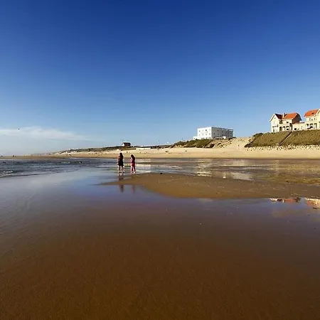 Bourg Duplex Proche Commerces 6 Couchages Lägenhet