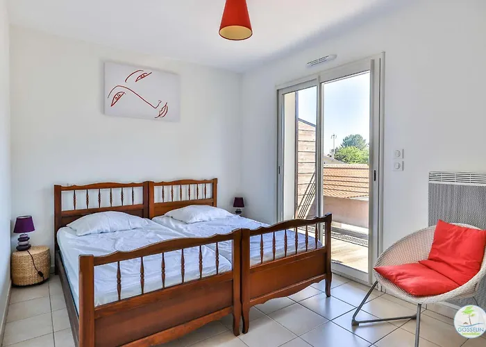 Bourg Duplex Proche Commerces 6 Couchages *